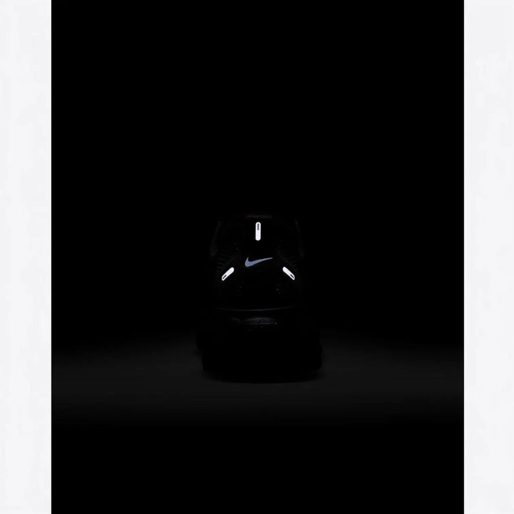 Nike Vomero 18 Road Running Shoes - Triple Black