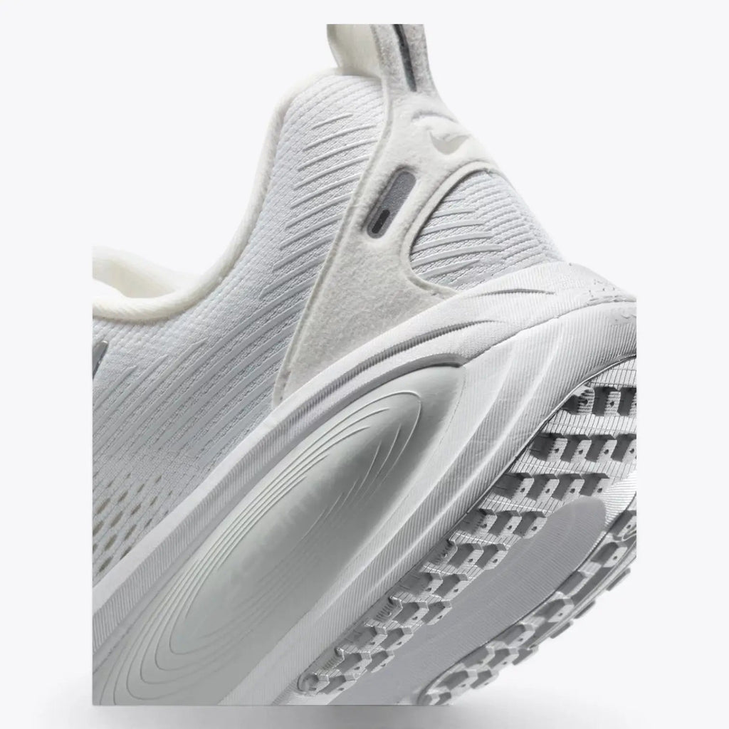 Nike Vomero 18 Road Running Shoes - White / Metallic Silver / Photon Dust
